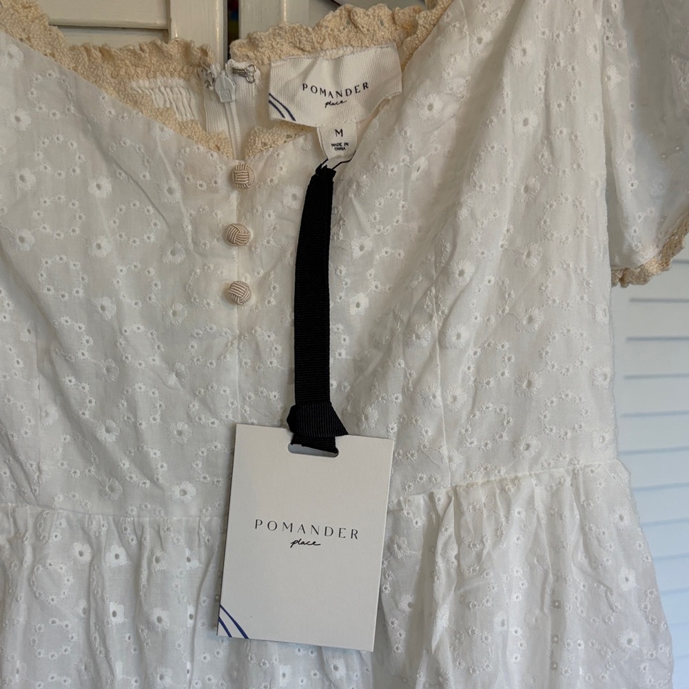 Tuckernuck Pomander Place Dainty Eyelet Holley Dress - White medium NWT - Picture 9 of 9